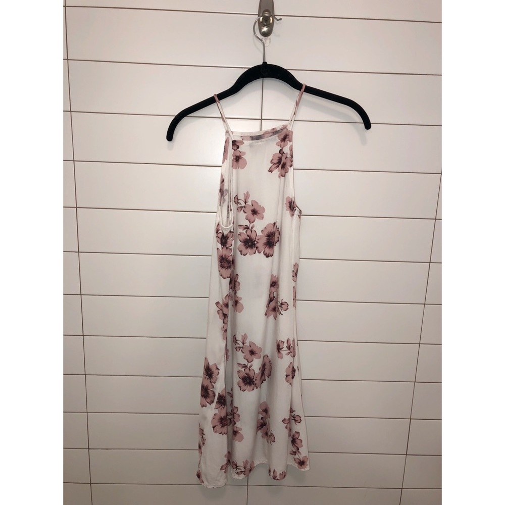 Brandy Melville Beautiful floral print dress